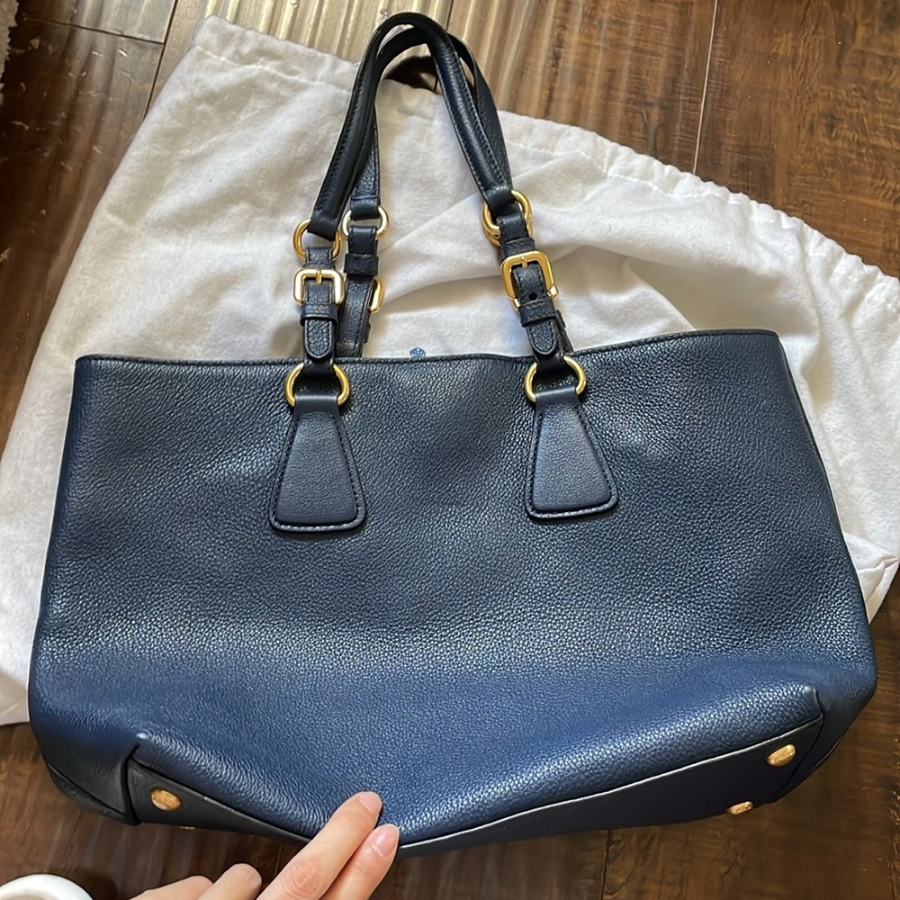 Prada Navy Blue Vitello Daino Leather tote - Picture 7 of 10